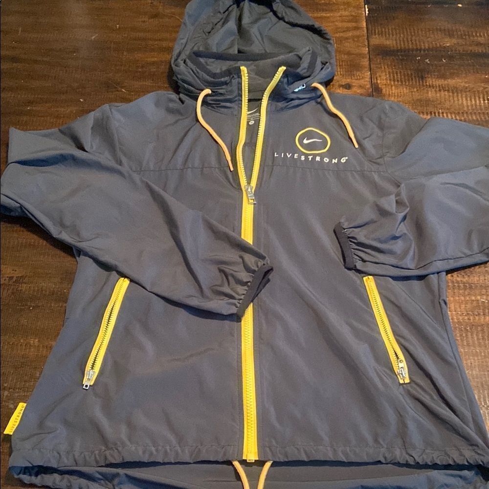 Nike LiveStrong Athletic Hooded Jacket with Yellow Zipper Detail medium